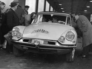 Citröen DS - Citroen Ds en l - 75